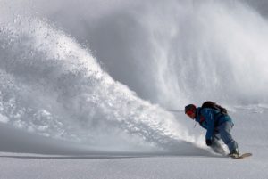 Zacznij przygodę ze snowboardingiem – Voelkl Cashew