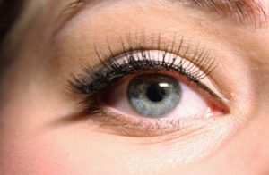 Zabieg na piękne rzęsy – stay long mascara